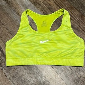 Nike dry fit Size Medium Sports Bra